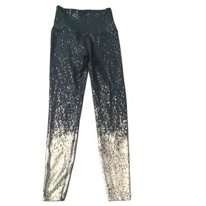 Beyond Yoga hunter Green Alloy Ombre High Waisted Leggings size small